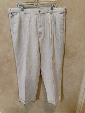 Caribbean Men's Light Cream Pleated Linen-Blend Chinos